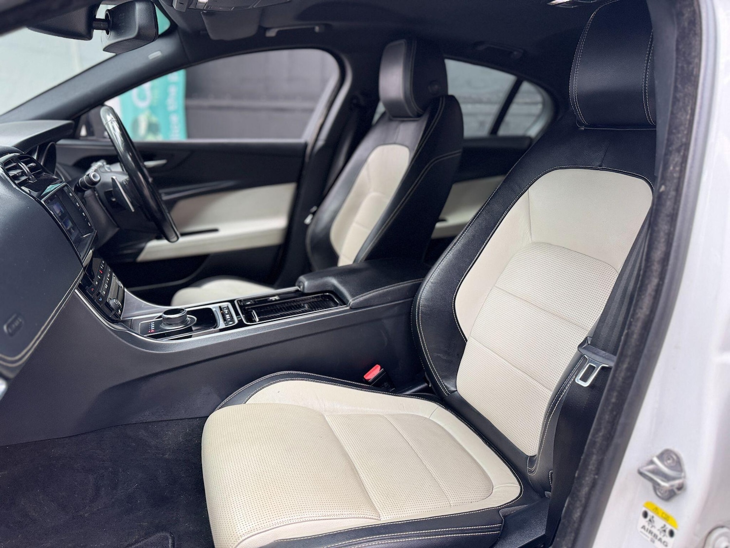 Used Jaguar XE 2018 for sale - 77839849: Photo 45