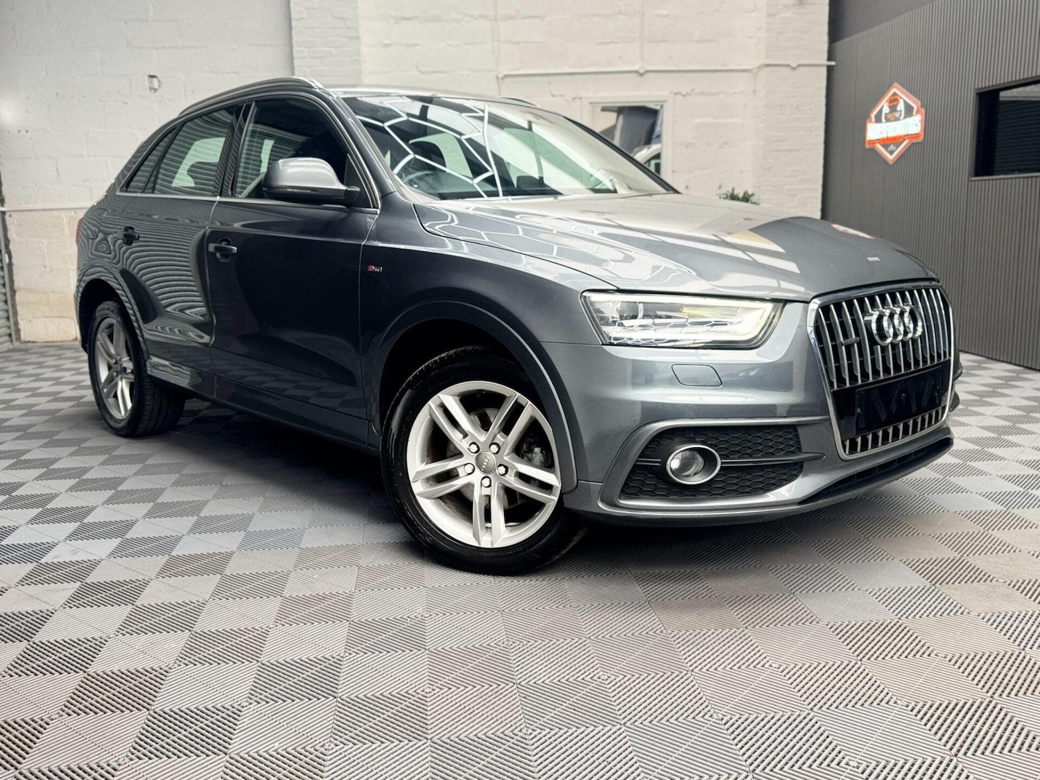 Used Audi Q3 2013 for sale - 78122883: Photo 10