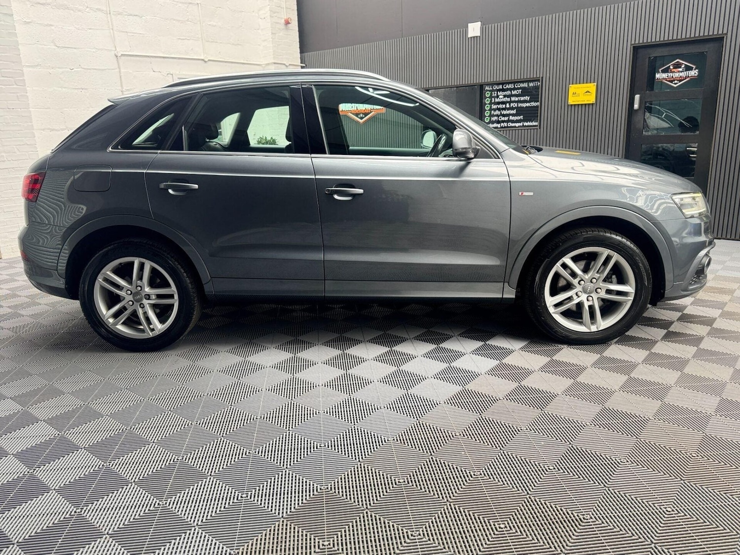 Used Audi Q3 2013 for sale - 78122883: Photo 14