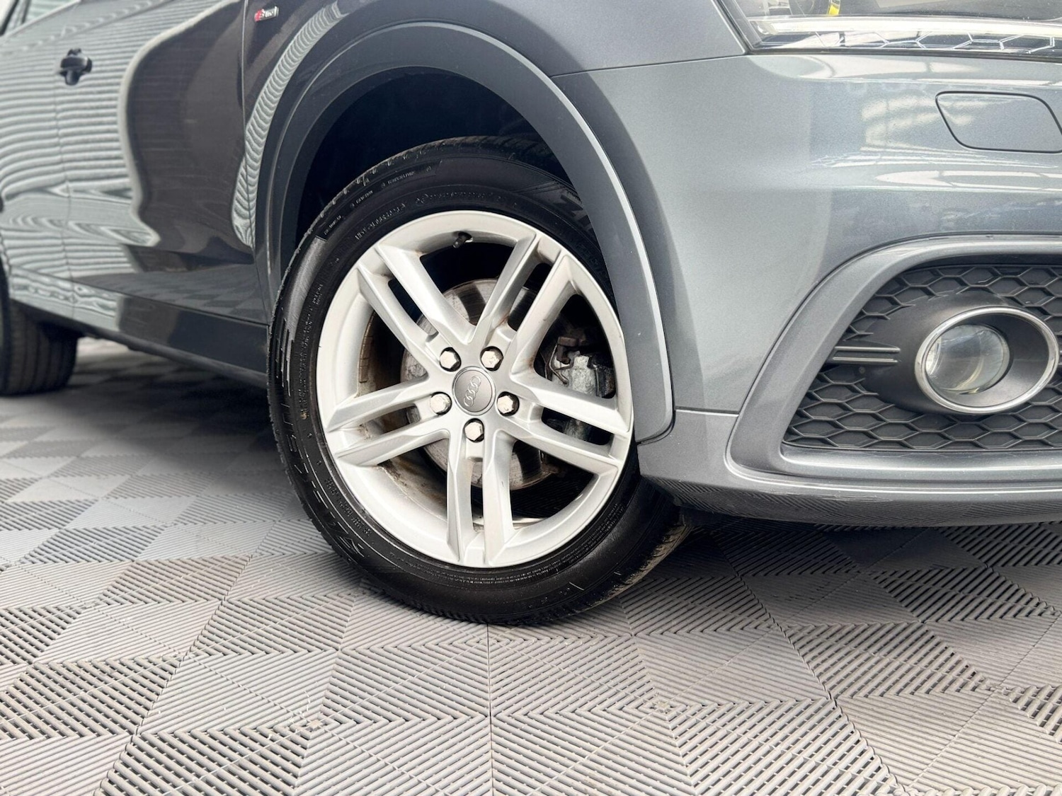 Used Audi Q3 2013 for sale - 78122883: Photo 25