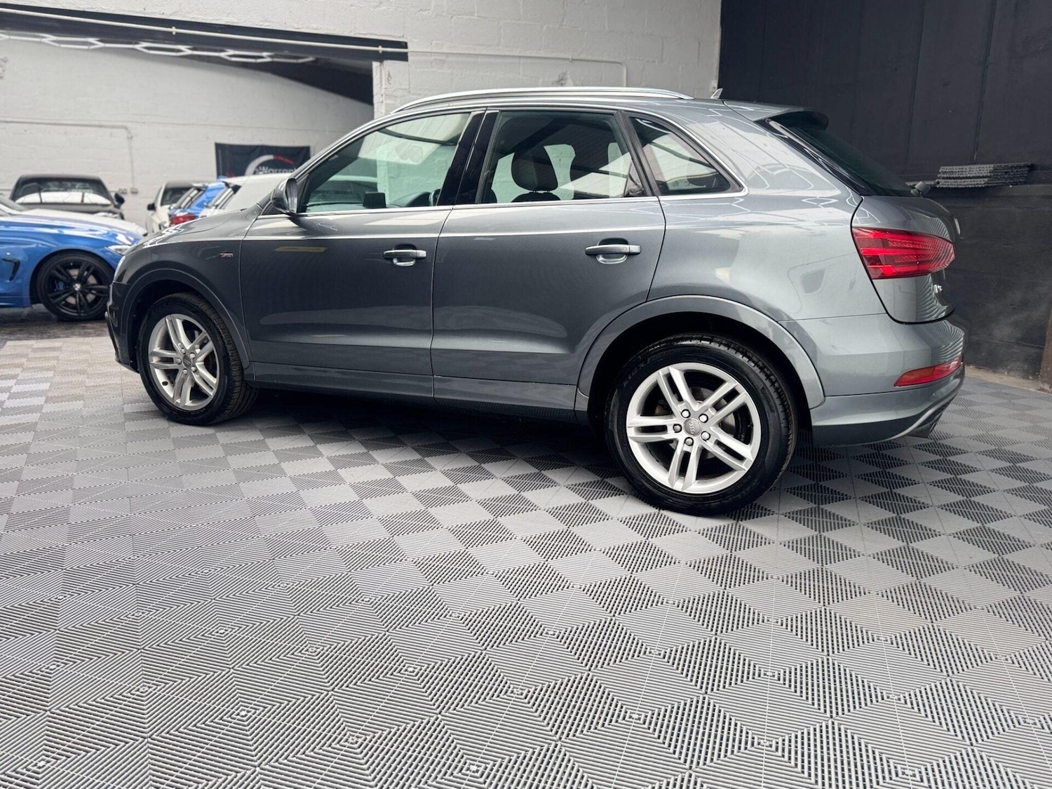 Used Audi Q3 2013 for sale - 78122883: Photo 31