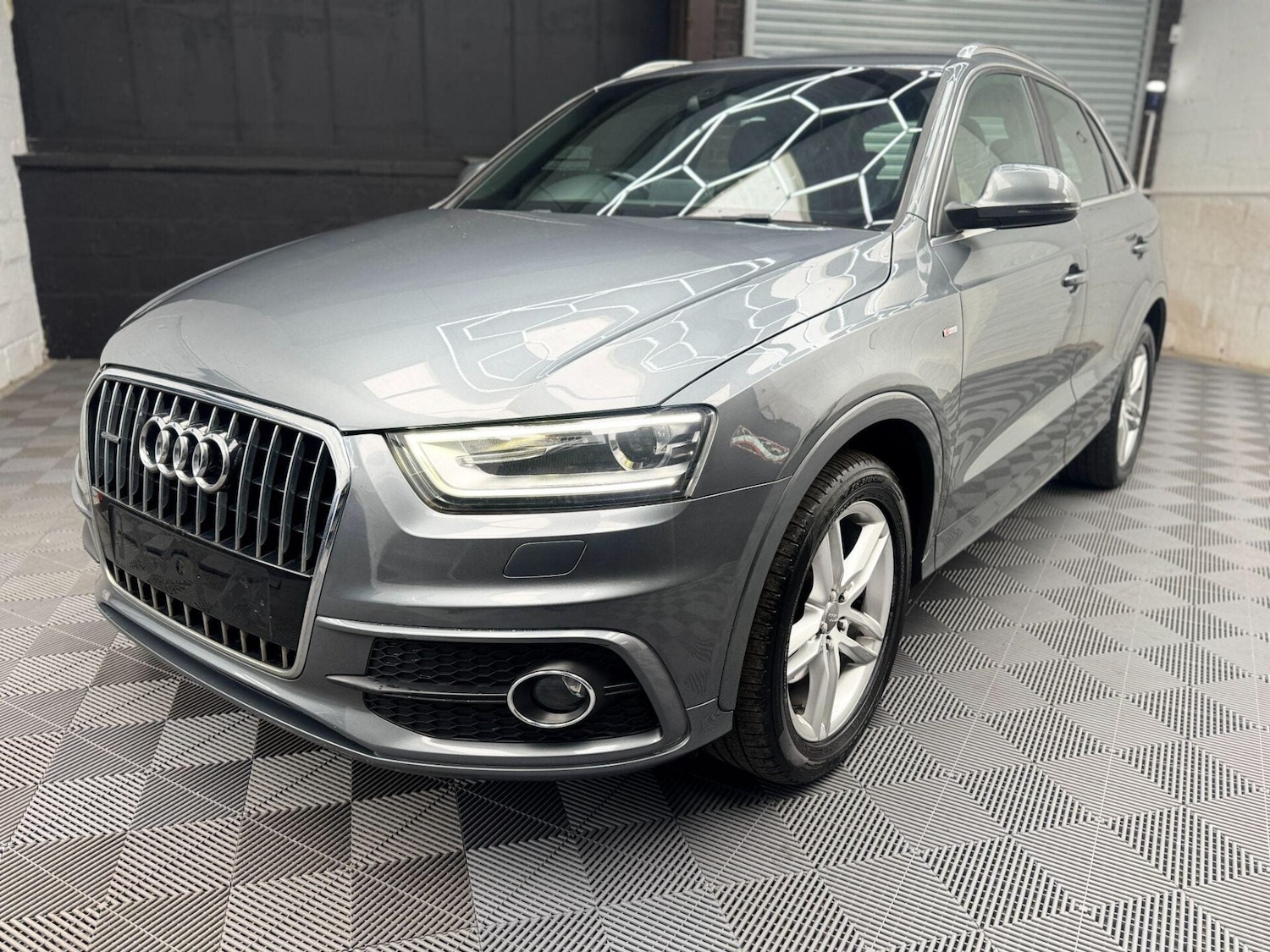 Used Audi Q3 2013 for sale - 78122883: Photo 4