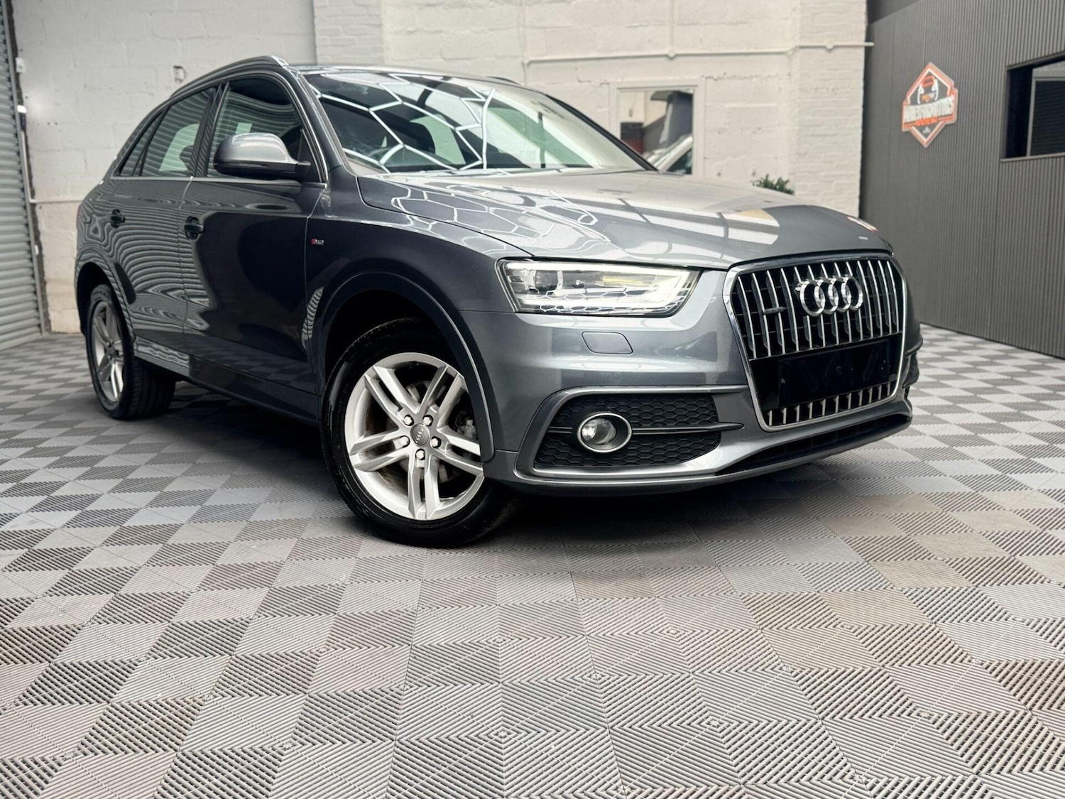 Used Audi Q3 2013 for sale - 78122883: Photo 9