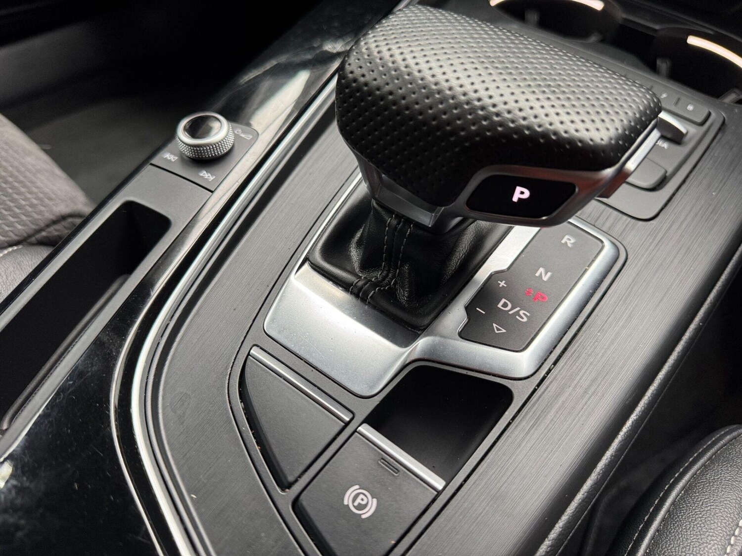 Used Audi A4 2018 for sale - 77878009: Photo 35