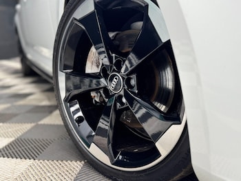 Used Audi A4 2018 for sale - 77878009: Photo