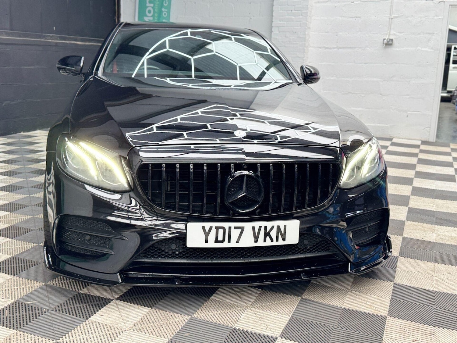 Used Mercedes-Benz E Class 2017 for sale - 77877994: Photo 8