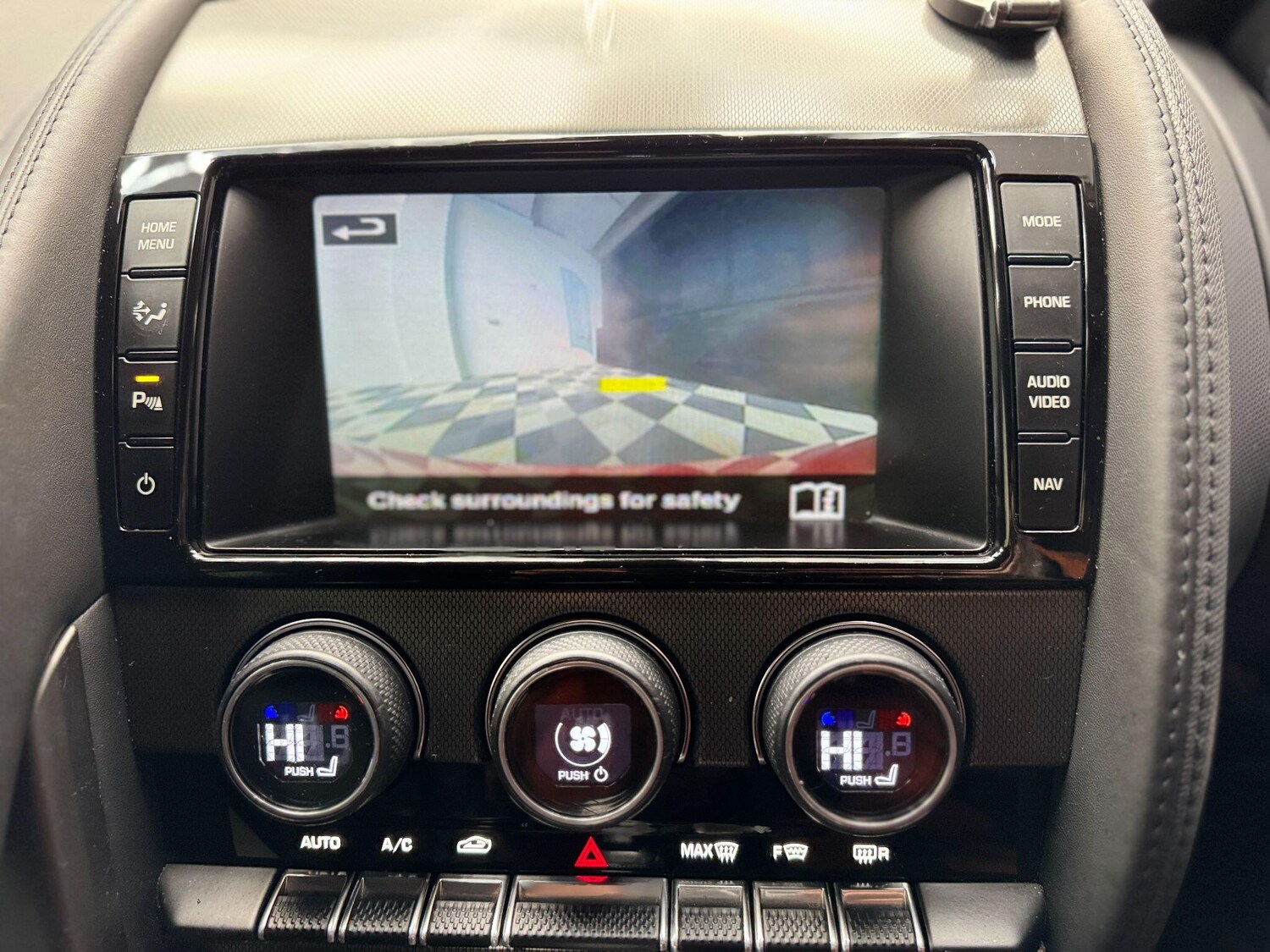 Used Jaguar F-Type 2014 for sale - 77612724: Photo 21