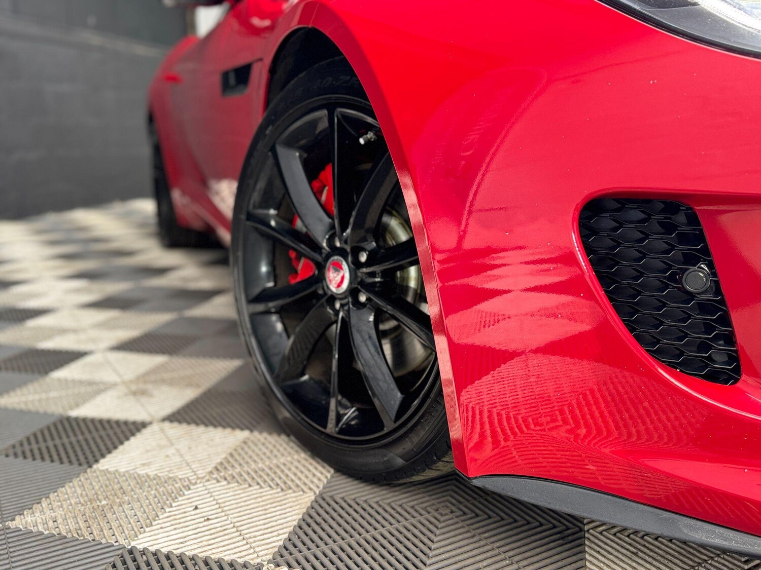 Used Jaguar F-Type 2014 for sale - 77612724: Photo 33