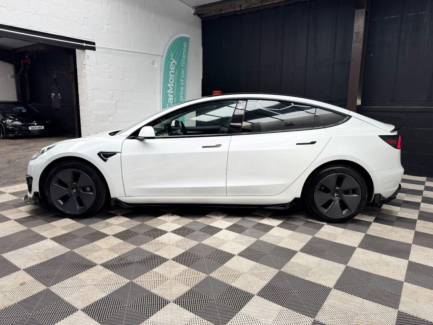 Used Tesla Model 3 2021 for sale - 77878048: Photo 12