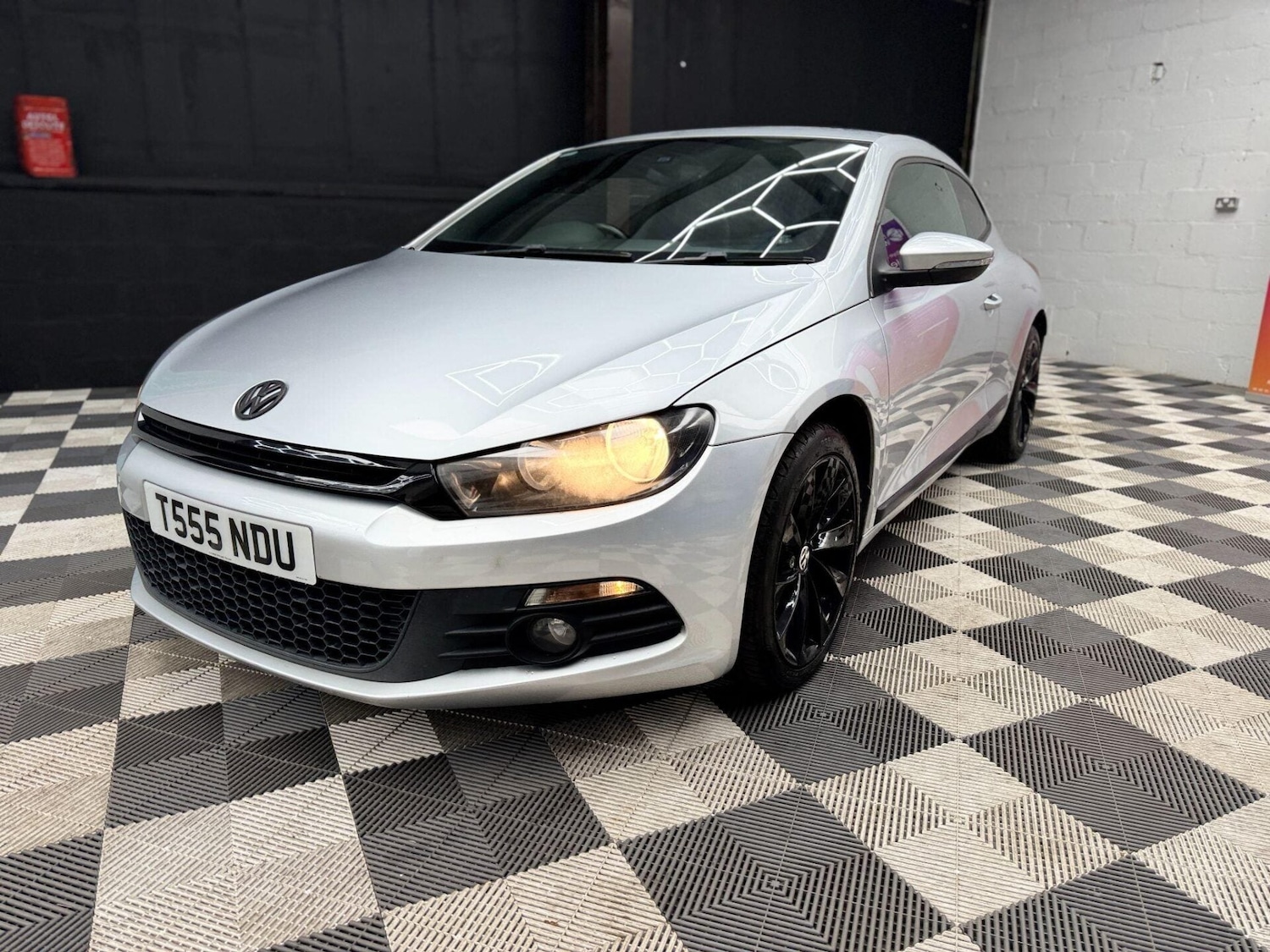Used Volkswagen Scirocco 2013 for sale - 77878029: Photo 11