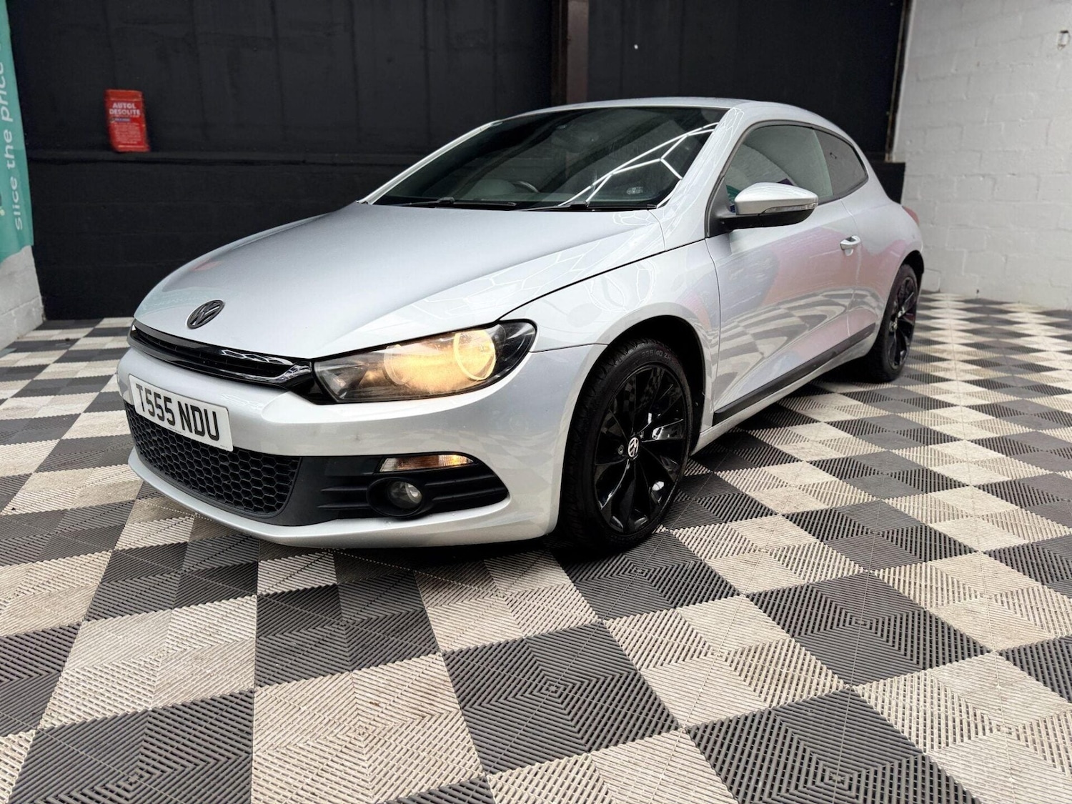Used Volkswagen Scirocco 2013 for sale - 77878029: Photo 13