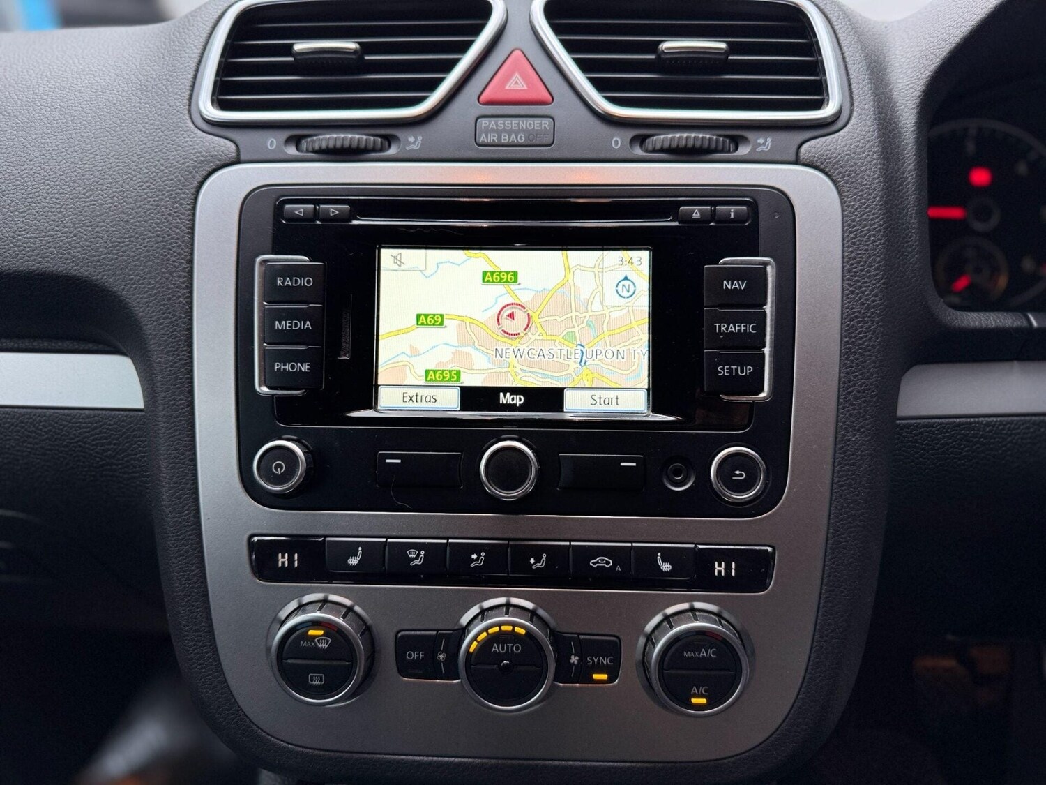 Used Volkswagen Scirocco 2013 for sale - 77878029: Photo 38