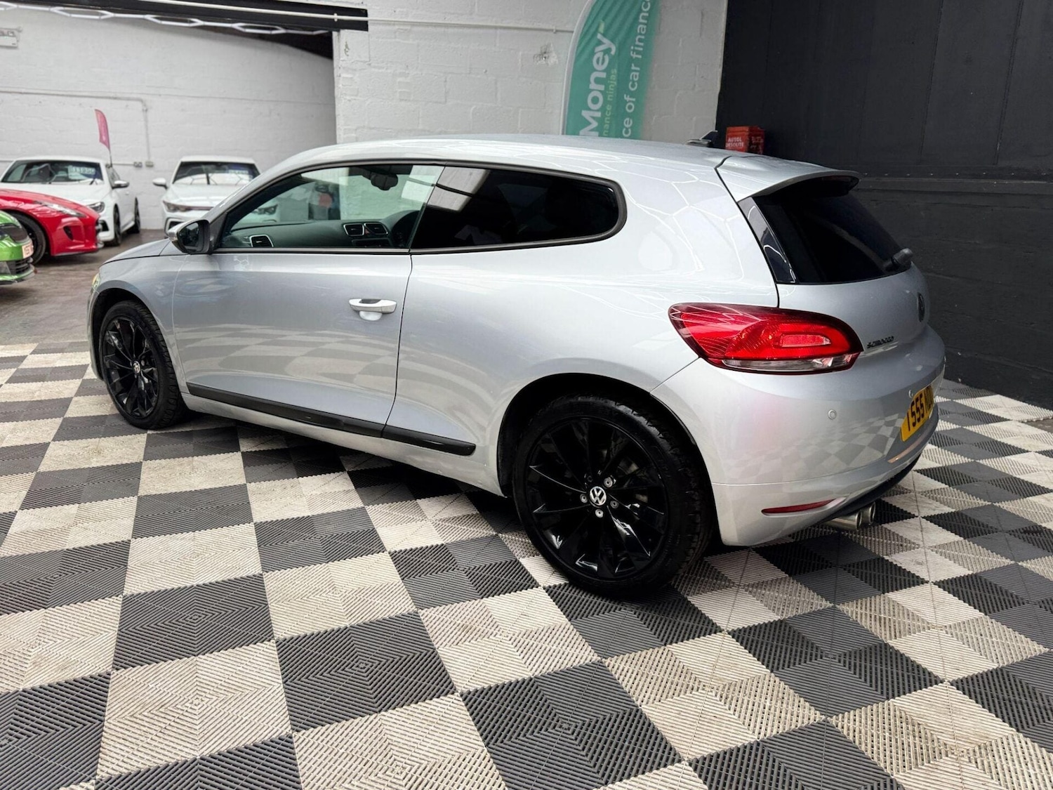 Used Volkswagen Scirocco 2013 for sale - 77878029: Photo 4