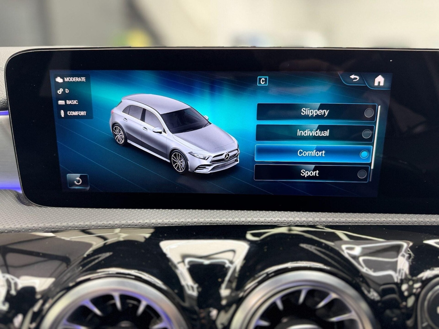 Used Mercedes-Benz A-Class 2022 for sale - 78211834: Photo 30