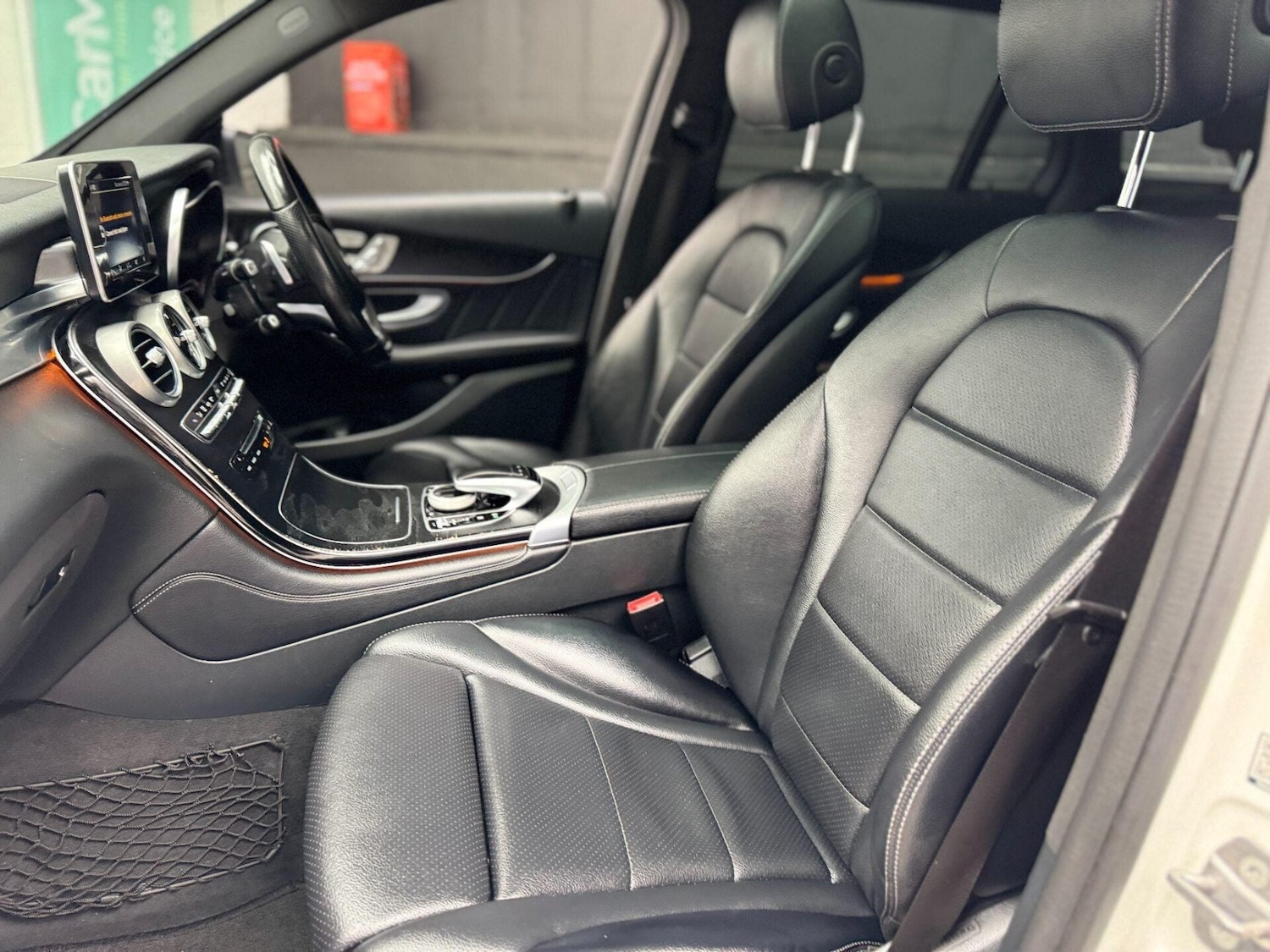 Used Mercedes-Benz GLC 2017 for sale - 77878018: Photo 33