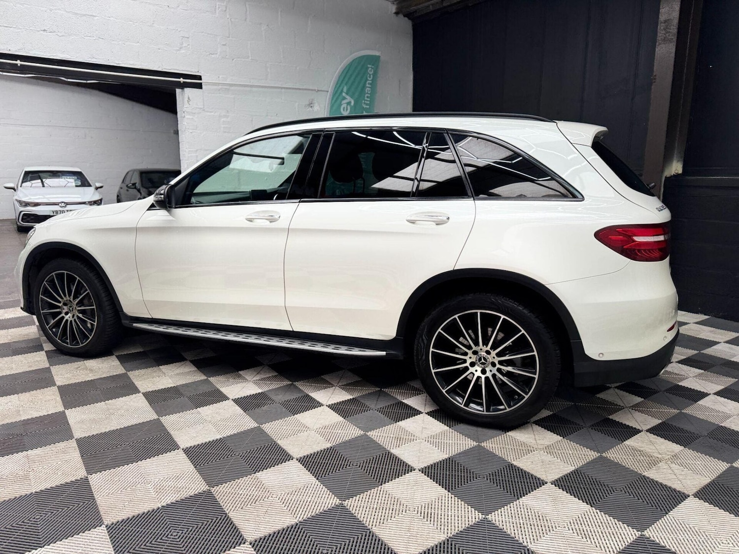 Used Mercedes-Benz GLC 2017 for sale - 77878018: Photo 7