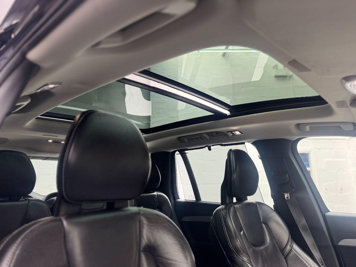 Used Volvo XC90 2016 for sale - 78097929: Photo 32