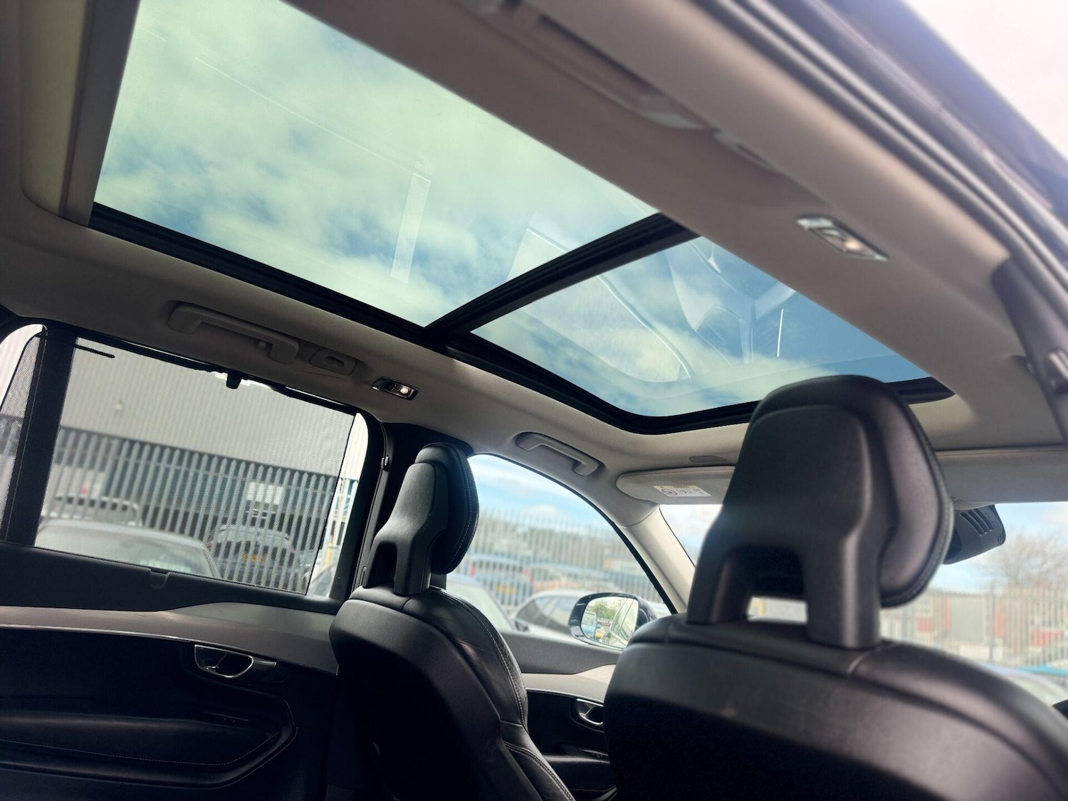 Used Volvo XC90 2016 for sale - 78097929: Photo 57