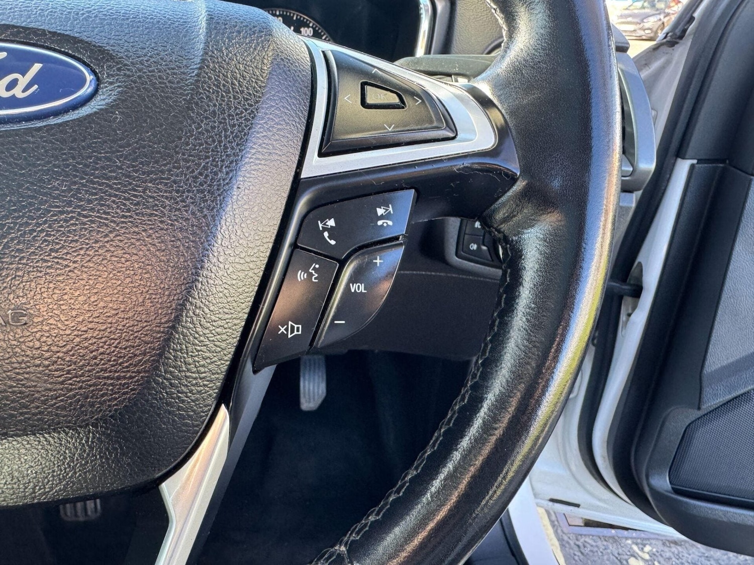 Used Ford Mondeo 2016 for sale - 77919209: Photo 31