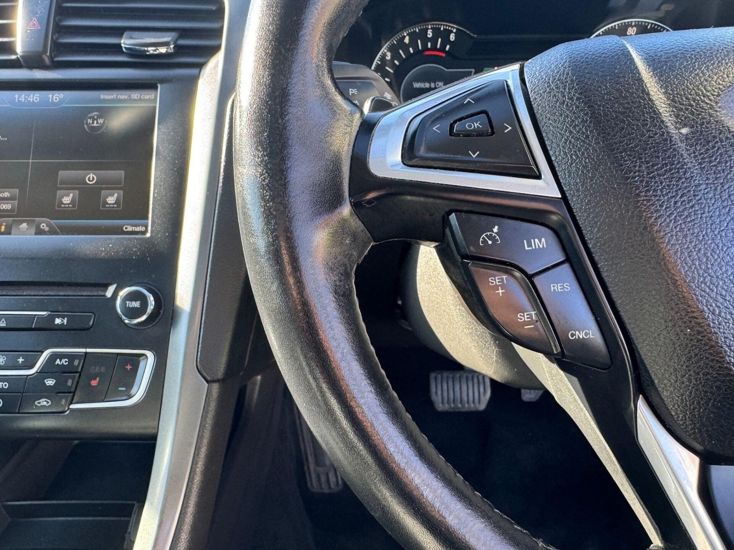 Used Ford Mondeo 2016 for sale - 77919209: Photo 32