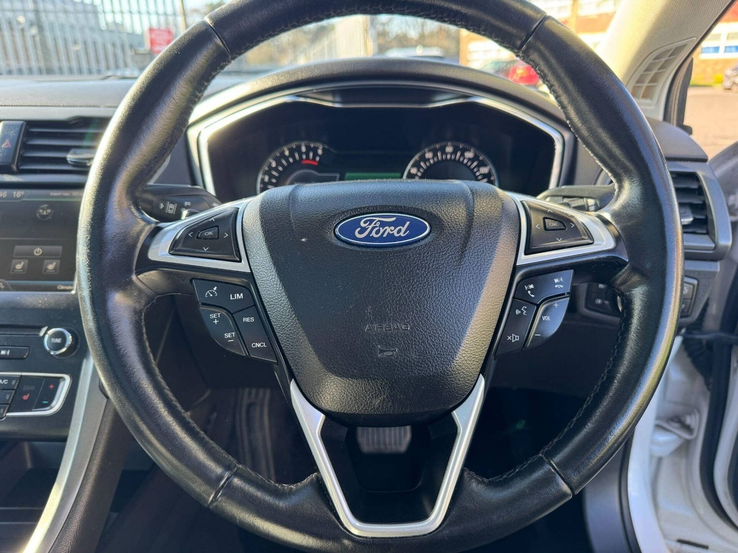 Used Ford Mondeo 2016 for sale - 77919209: Photo 38