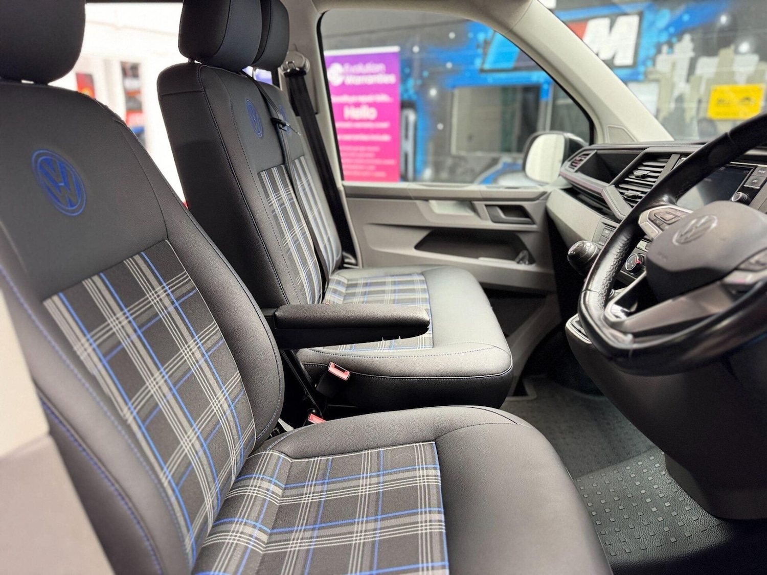 Used Volkswagen Transporter 2023 for sale - 77878037: Photo 18