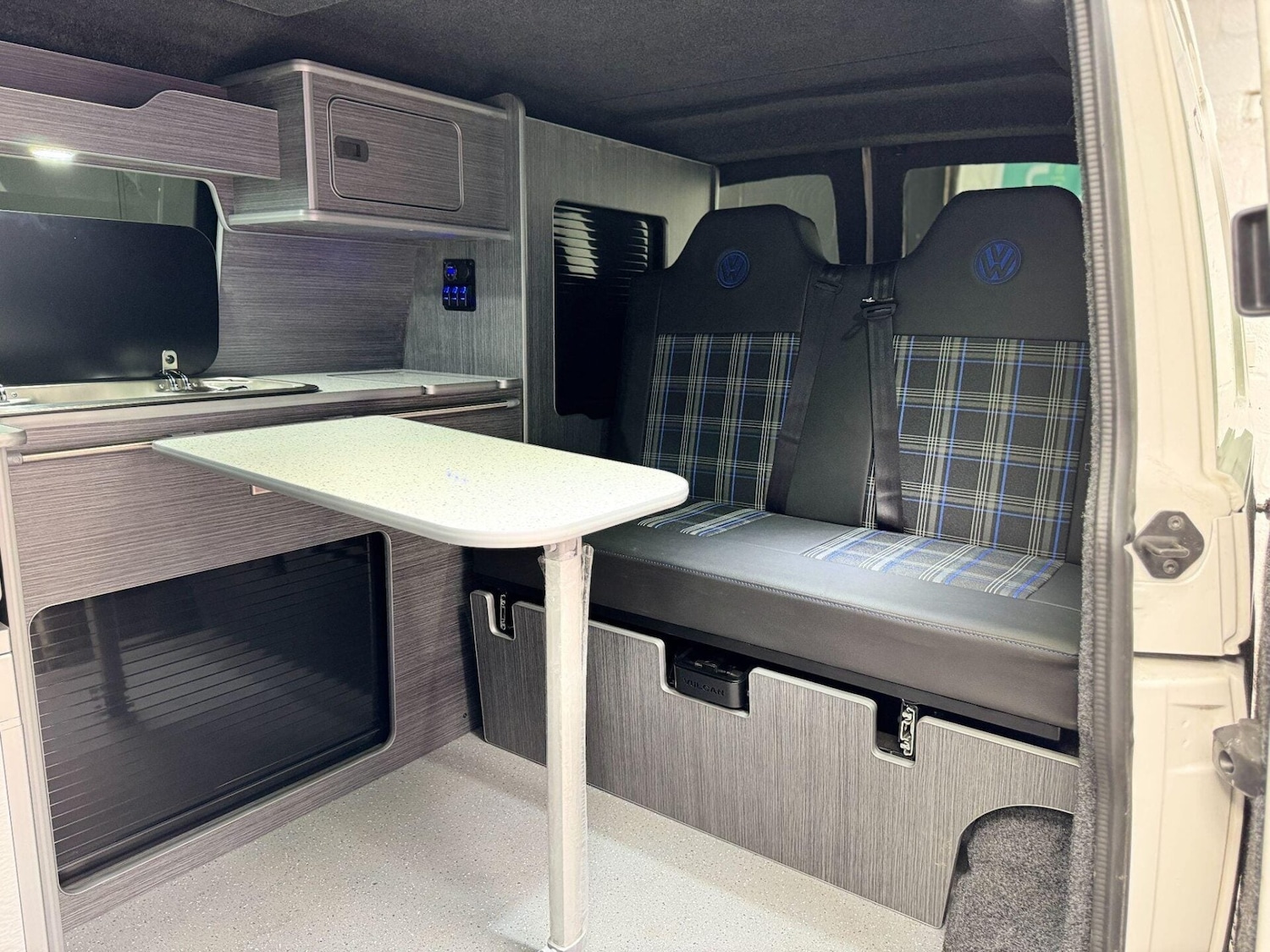 Used Volkswagen Transporter 2023 for sale - 77878037: Photo 30