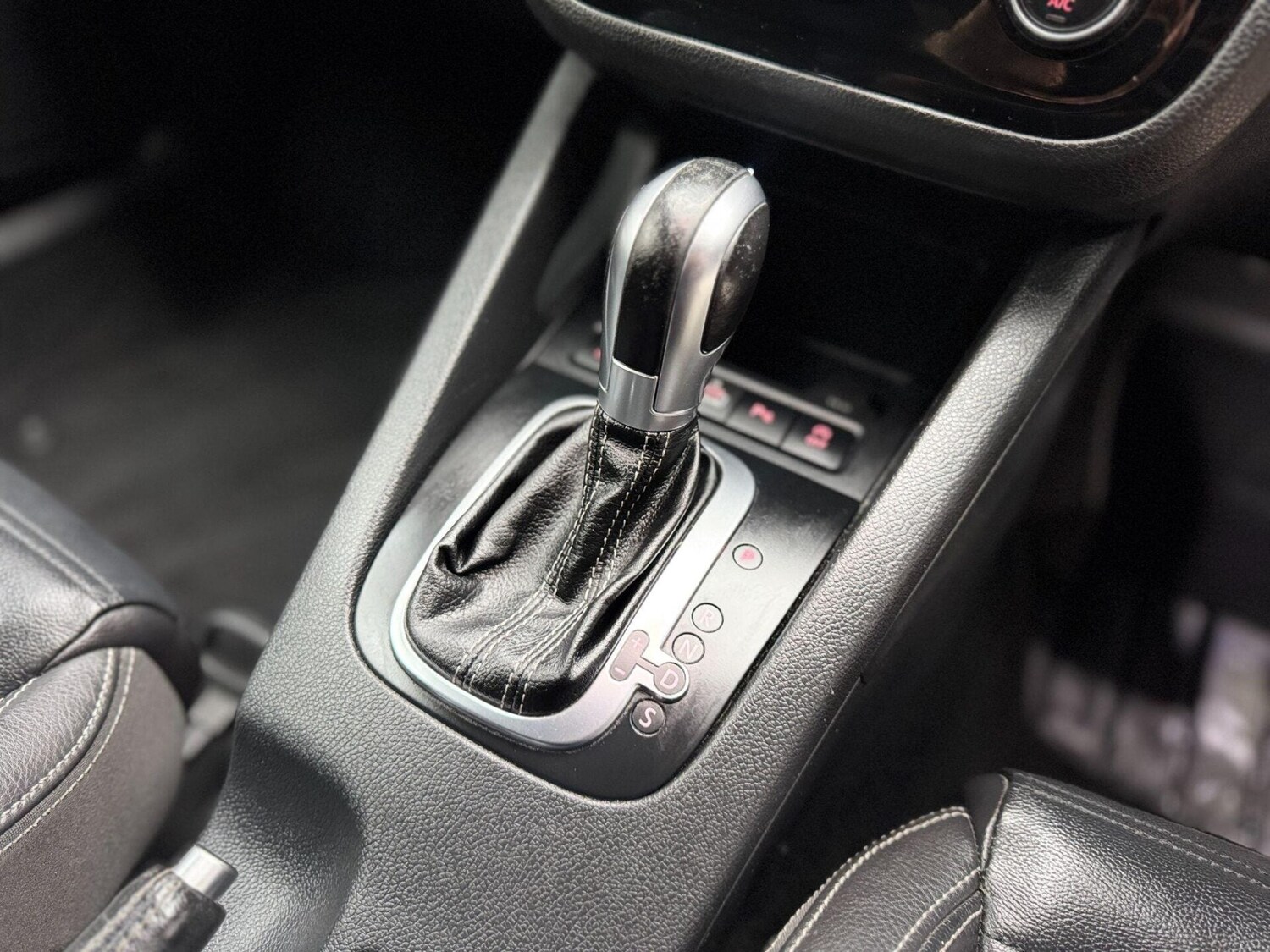 Used Volkswagen Scirocco 2016 for sale - 77878052: Photo 24