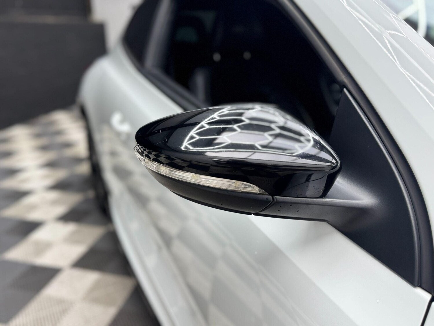 Used Volkswagen Scirocco 2016 for sale - 77878052: Photo 36