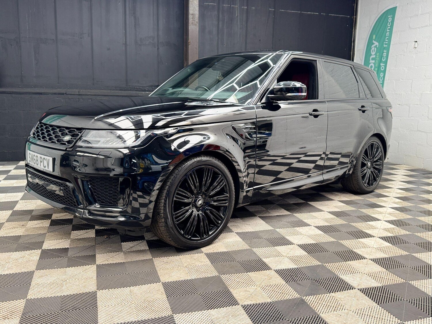 Used Land Rover Range Rover Sport 2018 for sale - 77611638: Photo 10