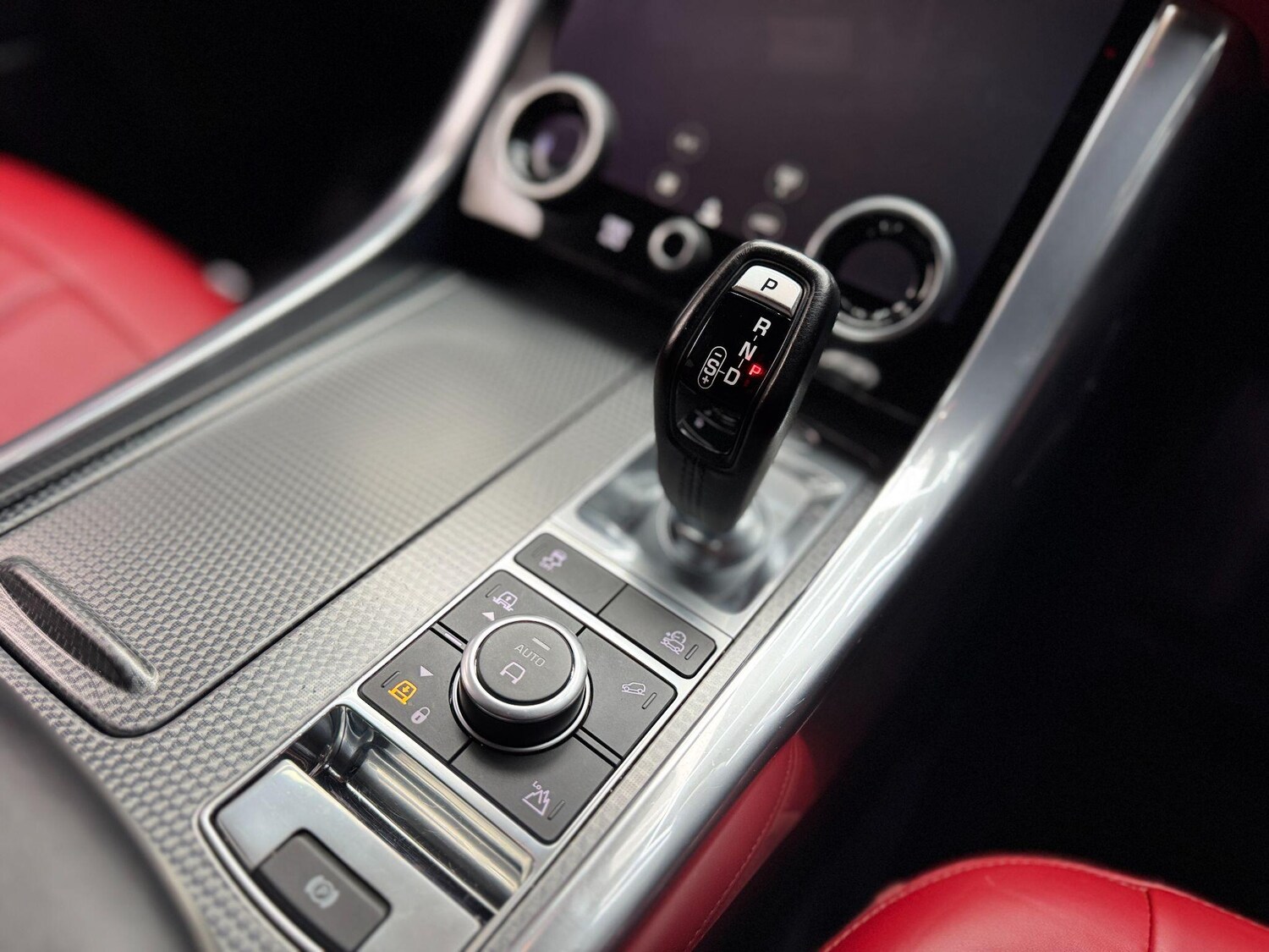 Used Land Rover Range Rover Sport 2018 for sale - 77611638: Photo 16