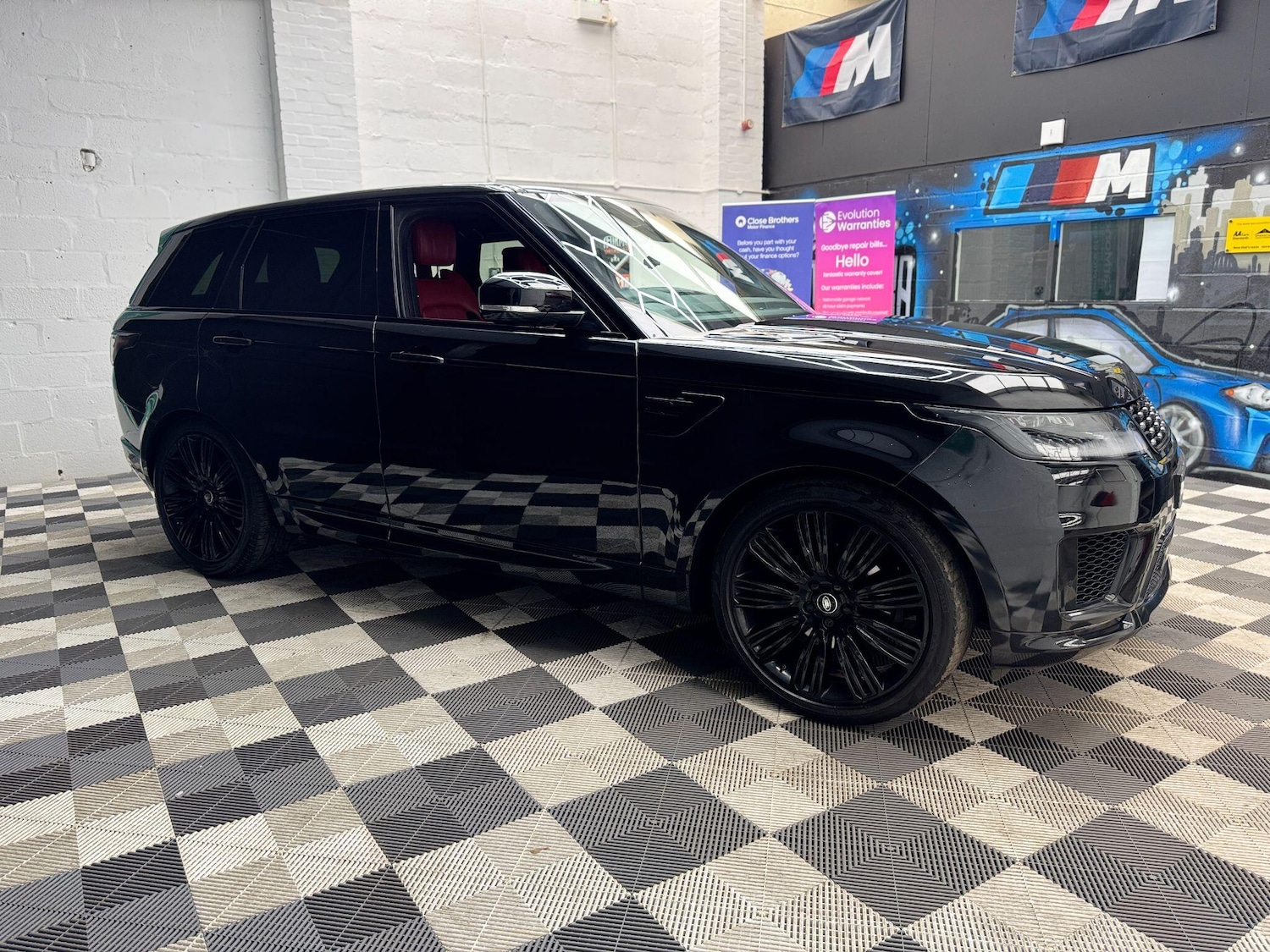 Used Land Rover Range Rover Sport 2018 for sale - 77611638: Photo 2