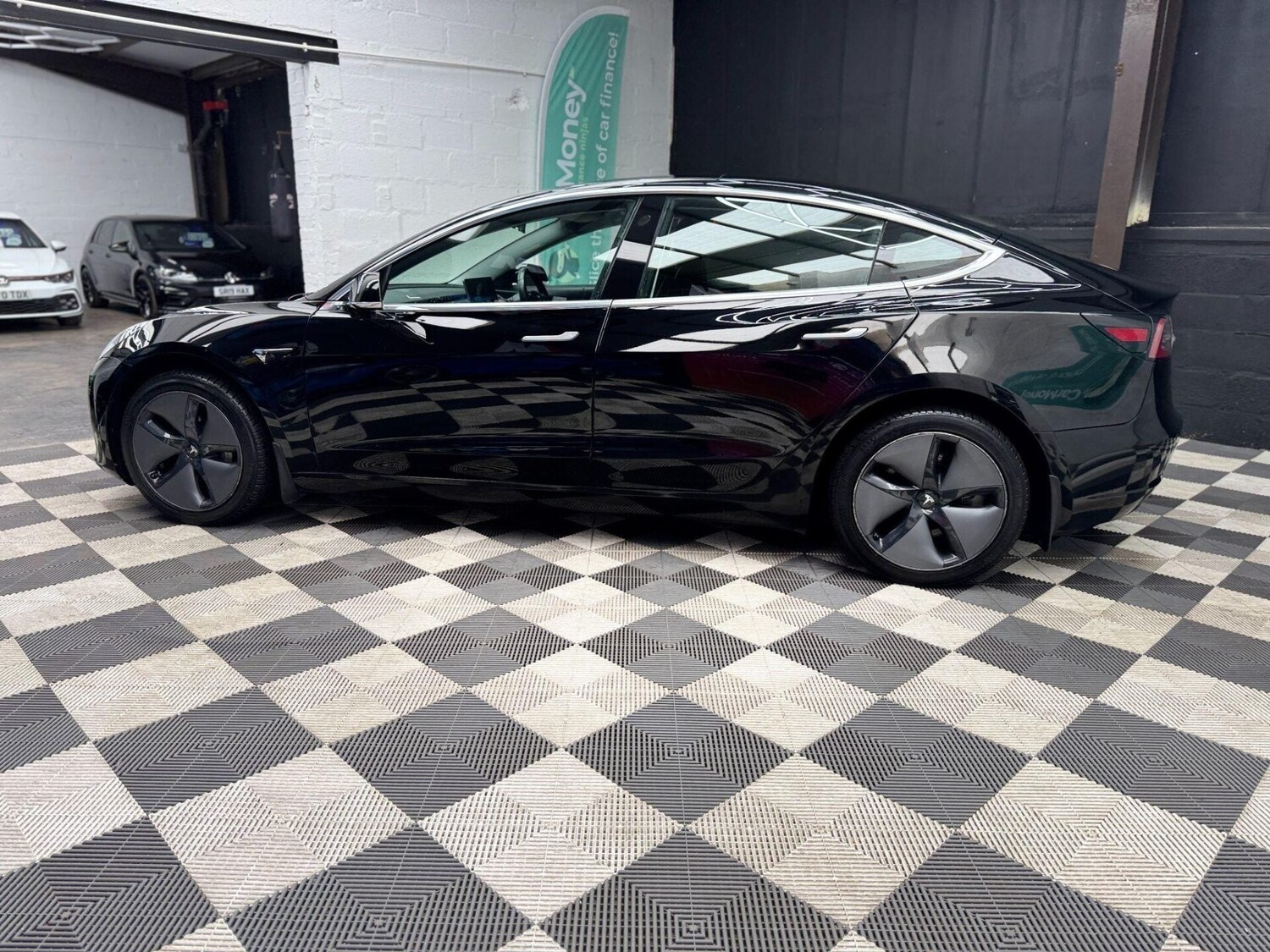 Used Tesla Model 3 2020 for sale - 77877996: Photo 17