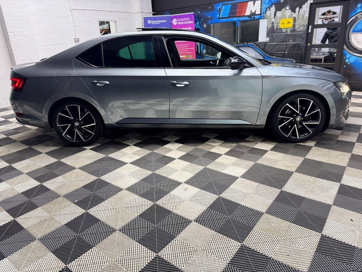 Used Skoda Superb 2019 for sale - 77878003: Photo 32