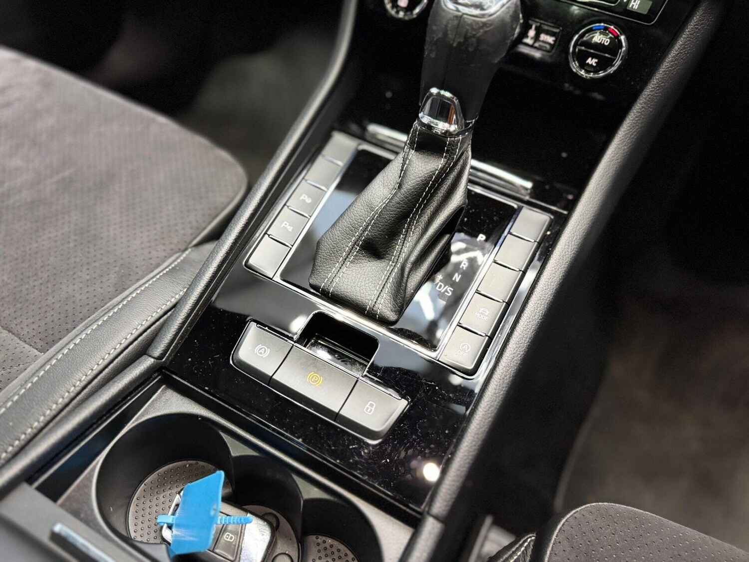 Used Skoda Superb 2019 for sale - 77878003: Photo 35