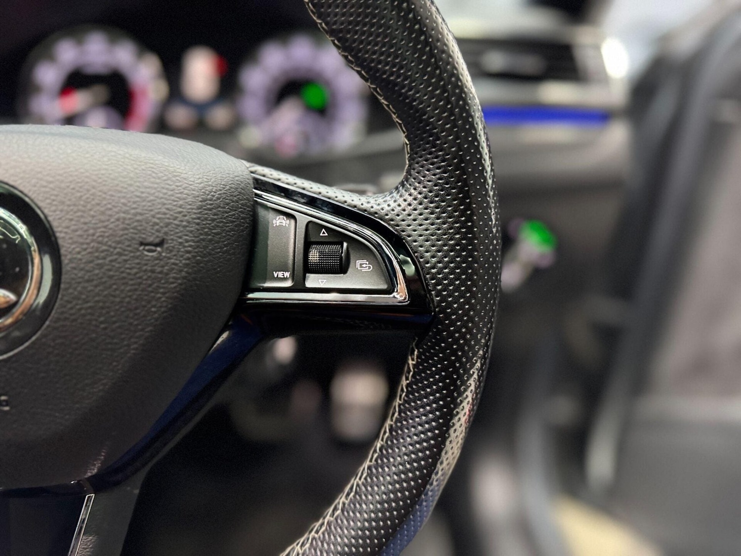 Used Skoda Superb 2019 for sale - 77878003: Photo 40