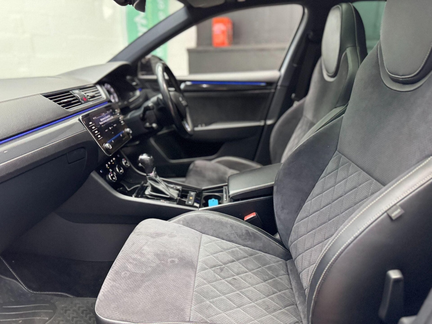 Used Skoda Superb 2019 for sale - 77878003: Photo 51