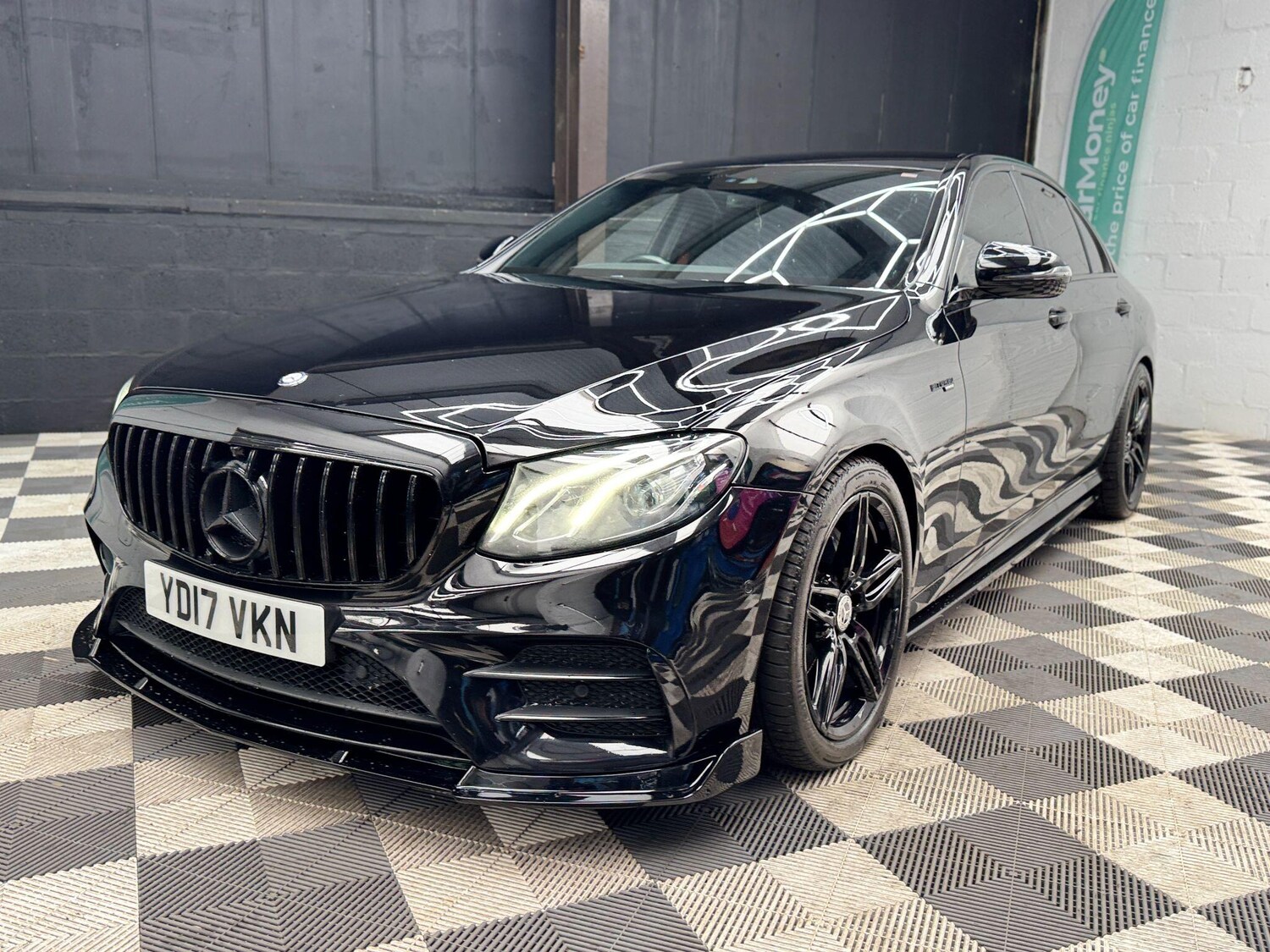 Used Mercedes-Benz E Class 2017 for sale - 77612710: Photo 11