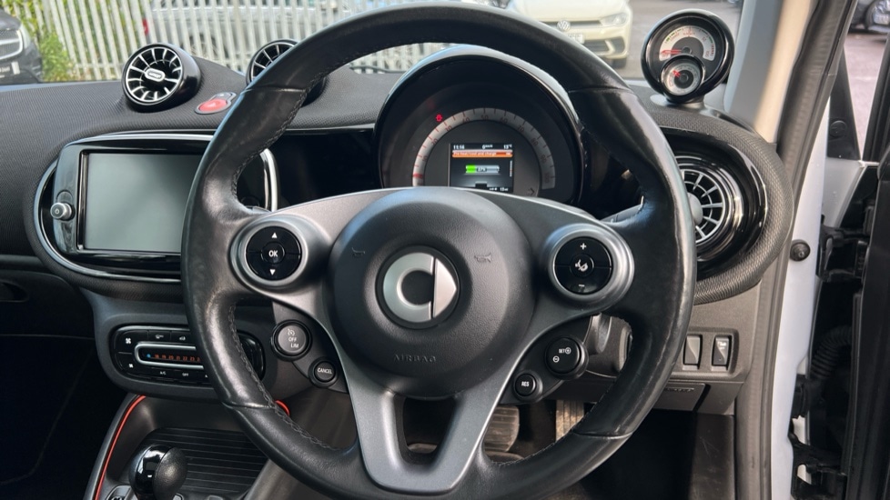 Used smart fortwo 2021 for sale - 76738081: Photo 12