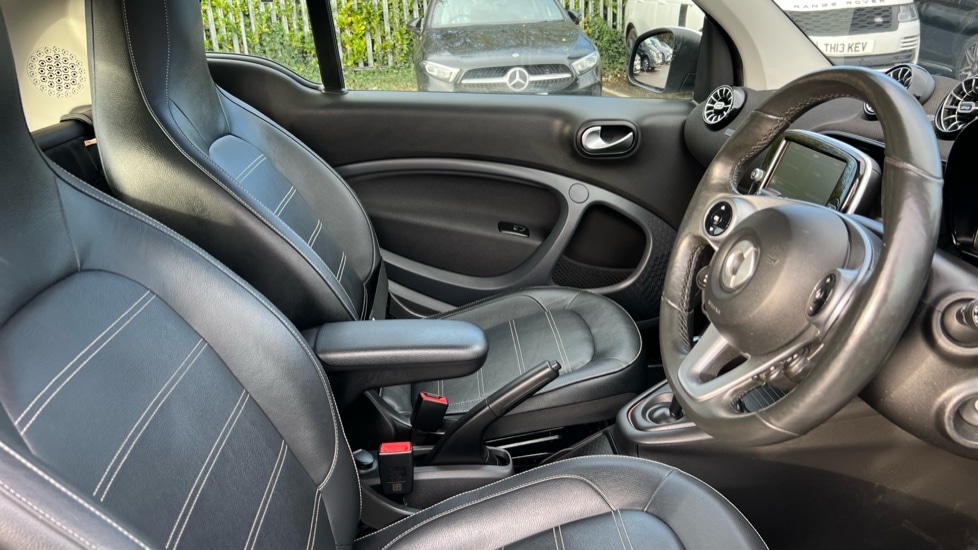 Used smart fortwo 2021 for sale - 76738081: Photo 24