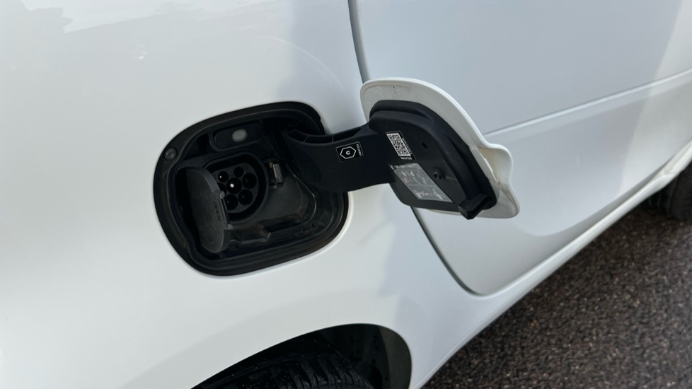 Used smart fortwo 2021 for sale - 76738081: Photo 32