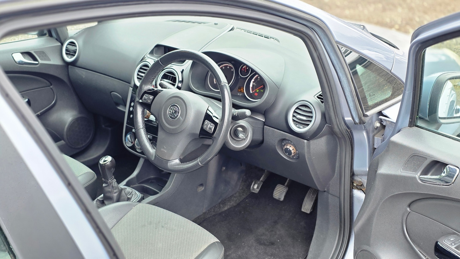 Used Vauxhall Corsa 2009 for sale - 77704581: Photo 14