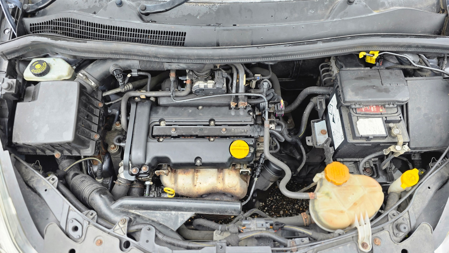 Used Vauxhall Corsa 2009 for sale - 77704581: Photo 17