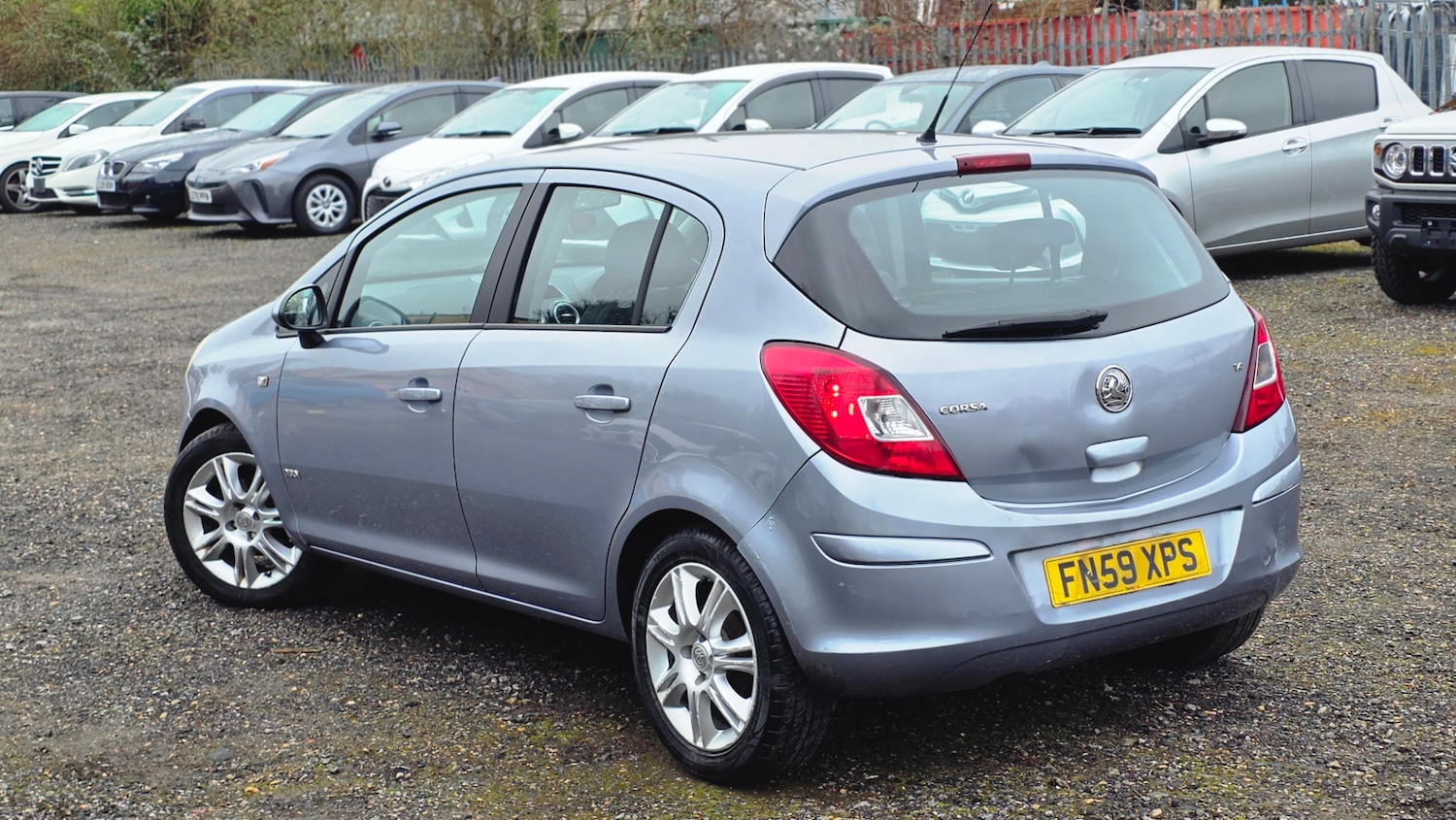 Used Vauxhall Corsa 2009 for sale - 77704581: Photo 2