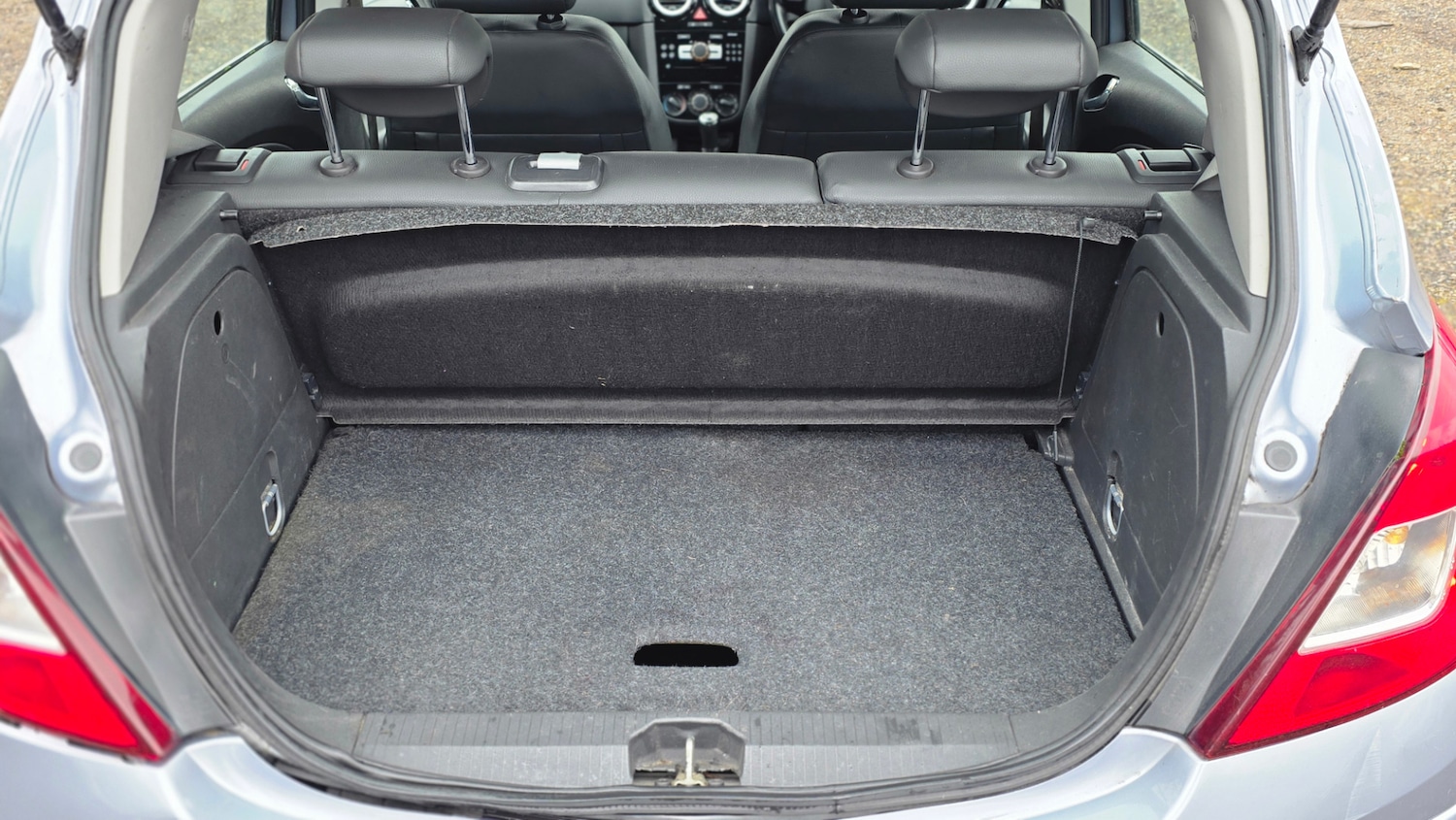 Used Vauxhall Corsa 2009 for sale - 77704581: Photo 9