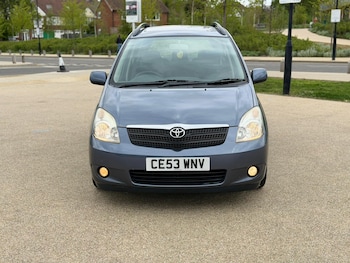 Used Toyota Corolla Verso 2003 for sale - 78521100: Photo