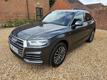 Used Audi Q5 2019 for sale - 79011057: Photo