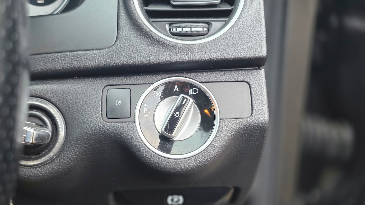 Used Mercedes-Benz C Class 2011 for sale - 77381729: Photo 17