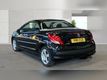 Used Peugeot 207 2011 for sale - 79198561: Photo