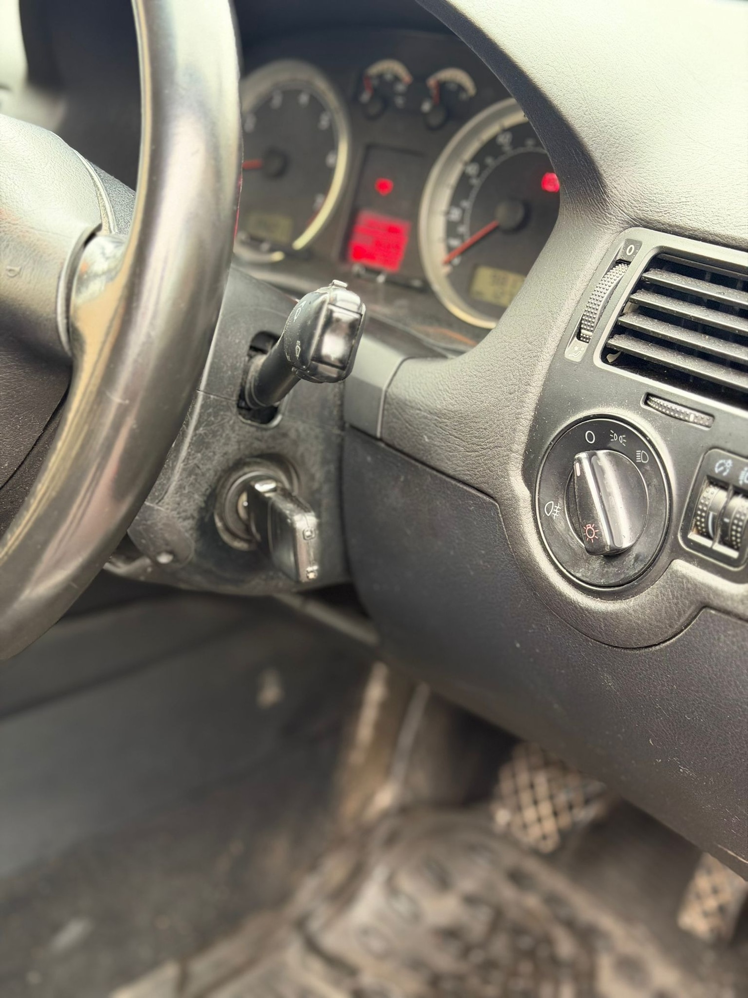 Used Volkswagen Bora 2001 for sale - 77629443: Photo 16